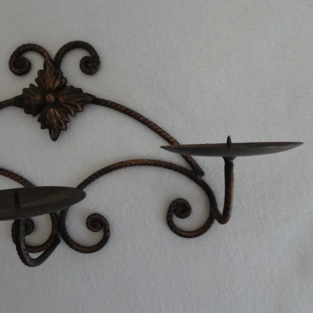 Metal 3-Arm Wall Candle Sconce Vintage Floral Candelabra Wall Mount